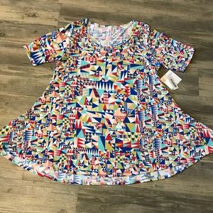 NWT LulaRoe Perfect Tee